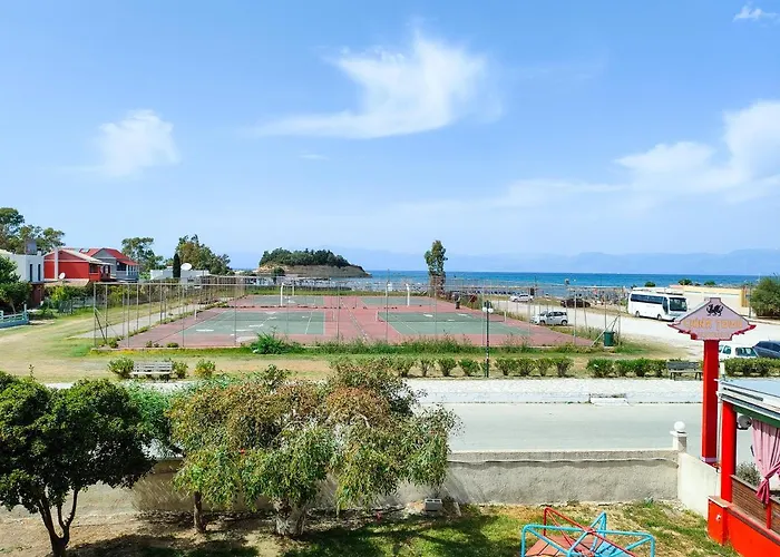 Anna Garden Sidari
